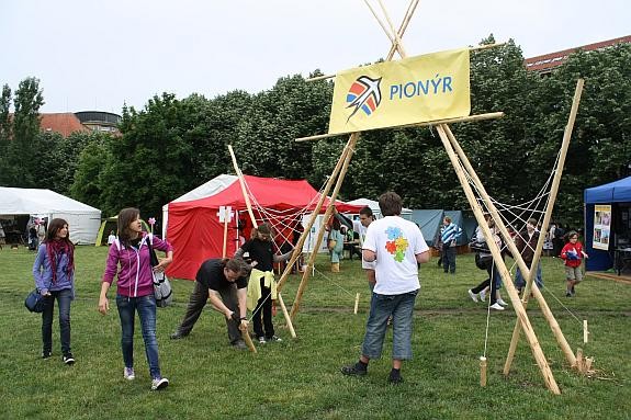 src:'rs/6/dbp/img_2933s.3.jpg',width:'100',height:'100'